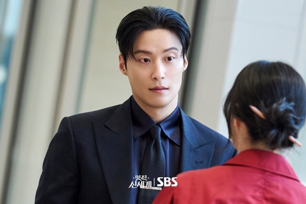 Heo Nam-jun as corporate heir Cha Se-gye in My Royal Nemesis