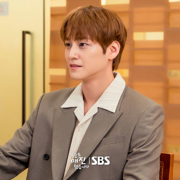 Kim Bum as the mysterious rival Eric Xu in Sold Out on You