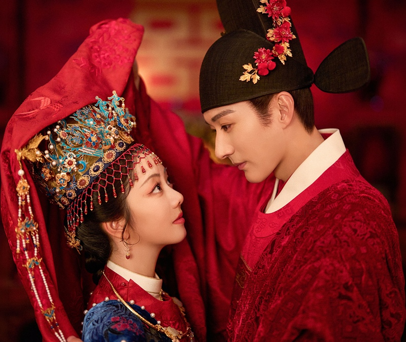Against the Current Review: Gripping or Too Feudal? Official poster for the Chinese historical drama Against the Current starring Tan Songyun and Liu Xueyi