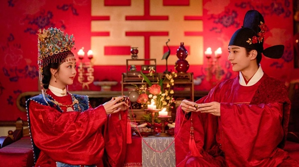 Dramatic scene between Tan Songyun and Liu Xueyi in Against the Current