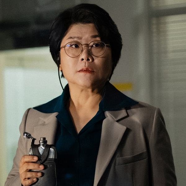 Lee Jung-eun as Jang Hee-sook in the 2026 Korean drama Doctor X